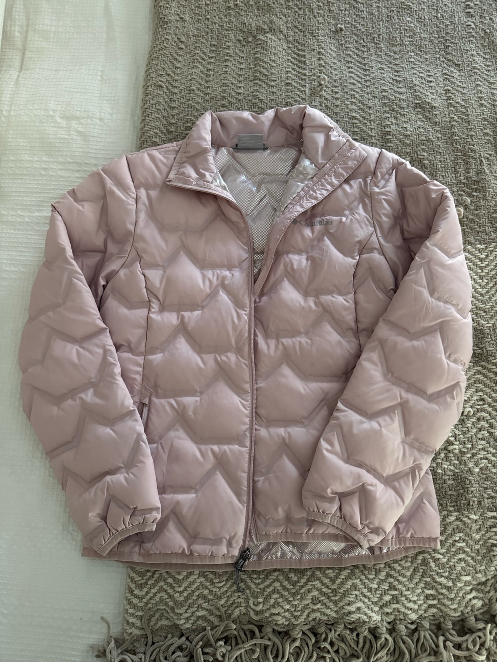 Columbia Women's Pale Mauve Quilted Puffer Jacket